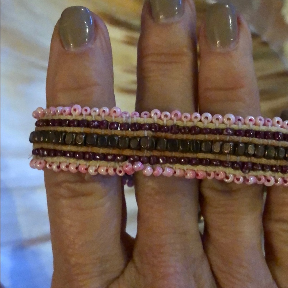 Beaded adjustable bracelet